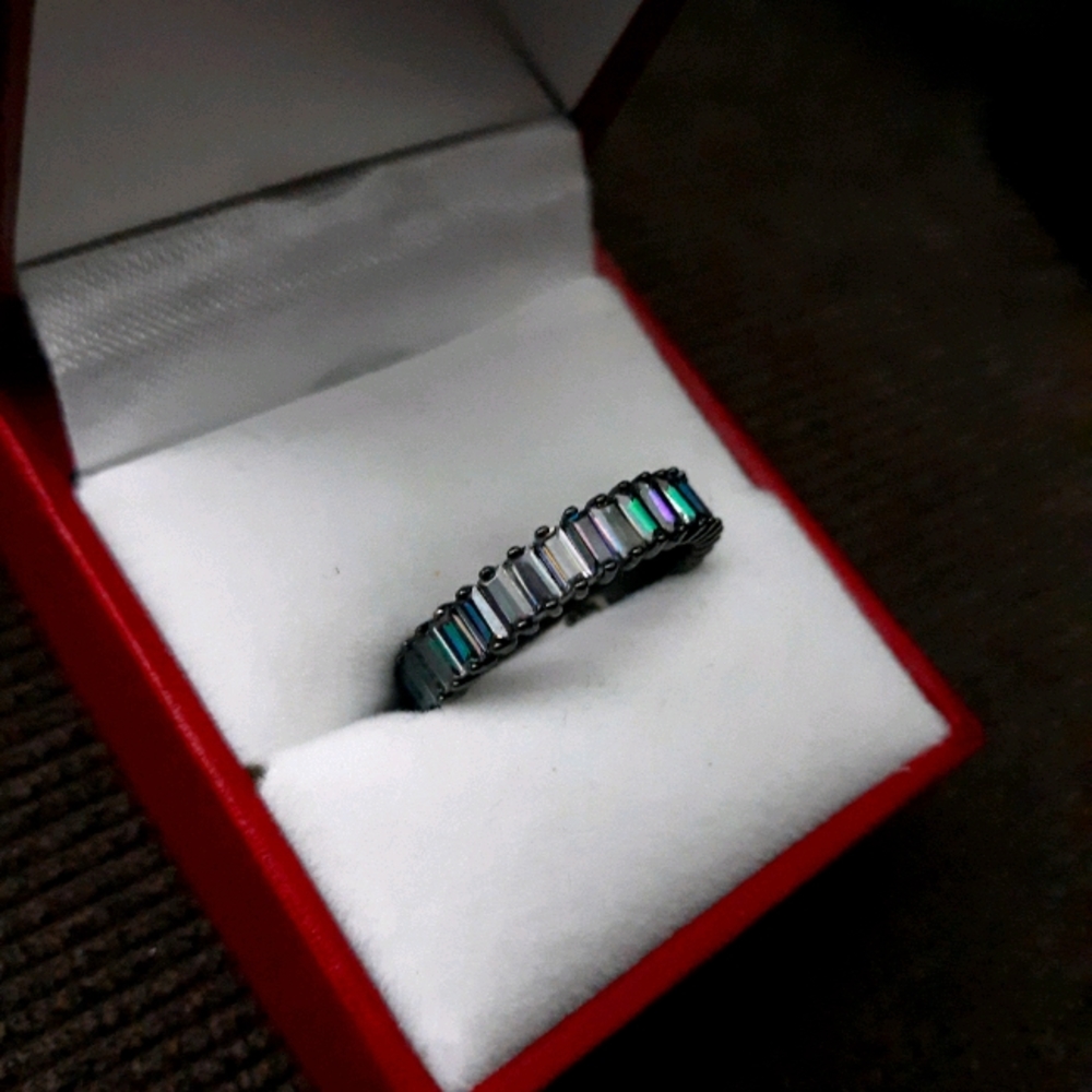 Pre-loved Gemandi black gold plated ring